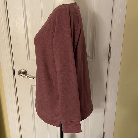 ‼️3 FOR 15‼️ Heat (crewneck sweater) - Picture 2 of 5